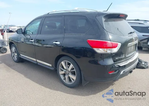 2015 Nissan Pathfinder Platinum/S/Sl/Sv z USA, uszkodzony, nr VIN 5N1AR2MM0FC689639